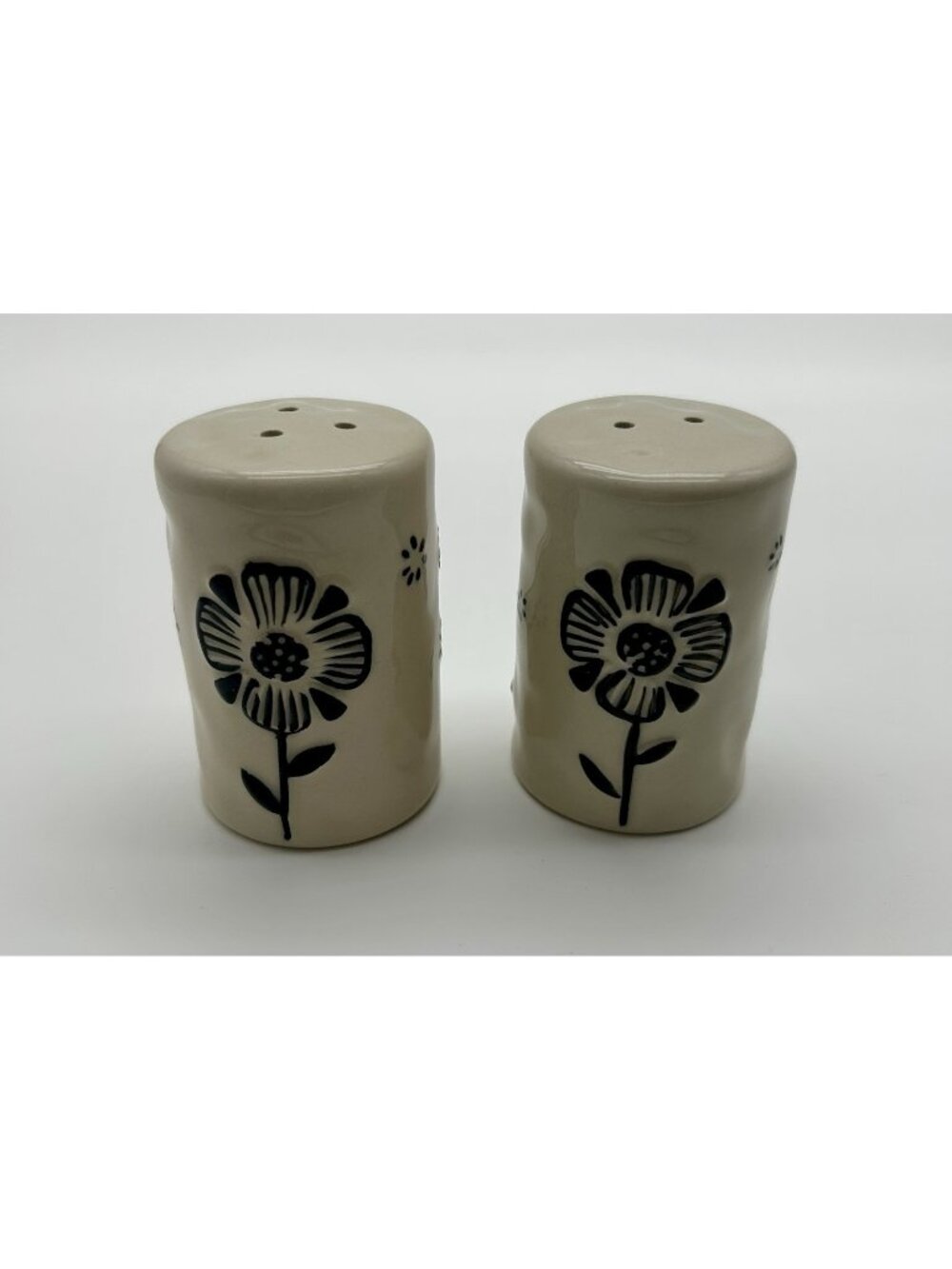 Black and Cream Flower Salt and Pepper Set-2" x 2.75"-Creative Co-op-w/Tags